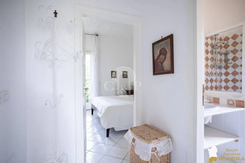 Salles de bain - Villa with Garden in Is Morus, Pula