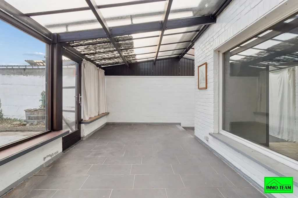 Terrass - Renovateable 4-Faced House in Liedekerke