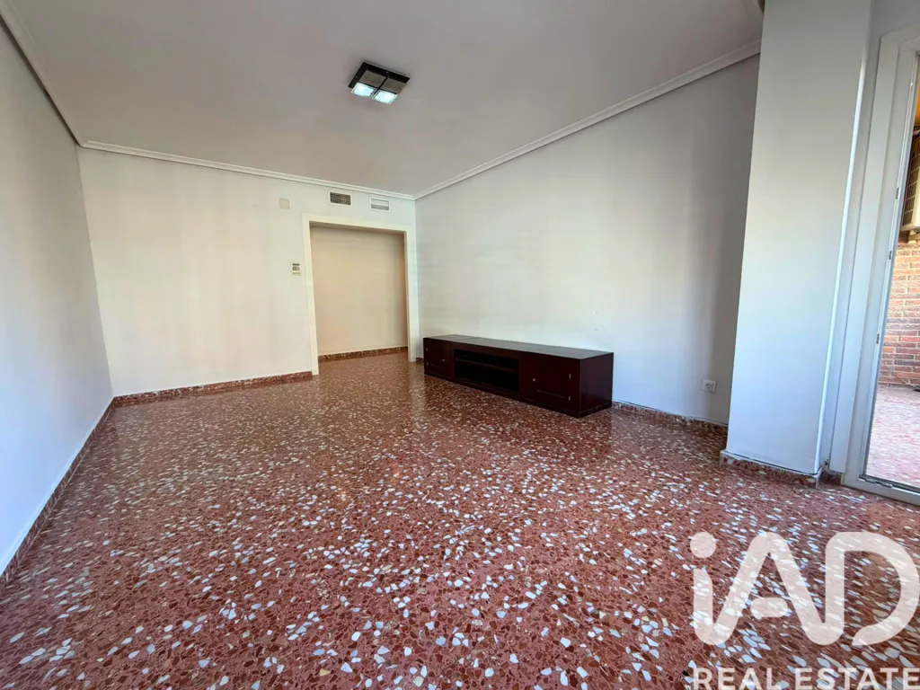 Elutuba - Spacious Apartment with Garage in Sant Joan d'Alacant