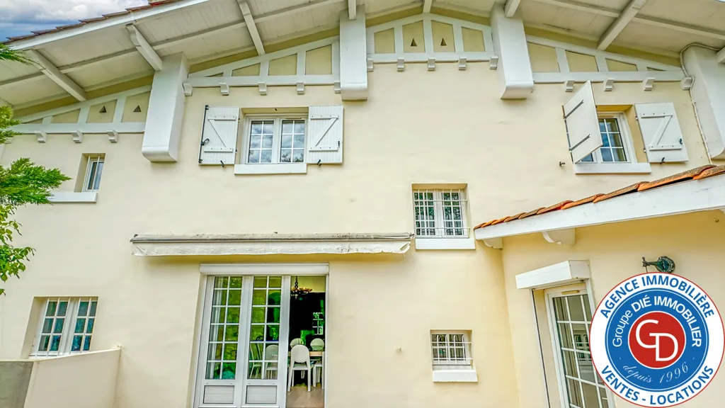 Extérieur - Villa avec Piscine et Garage près des Plages à Arcachon