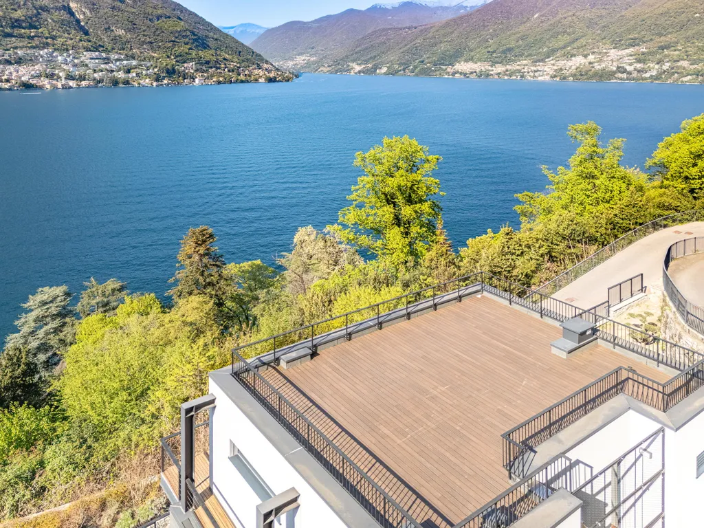 Terrass - Modern Villa with Lake View in Torno