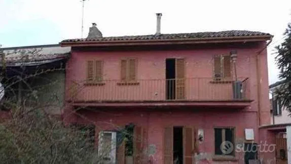 Extérieur - House Portion with Private Courtyard in Zeme