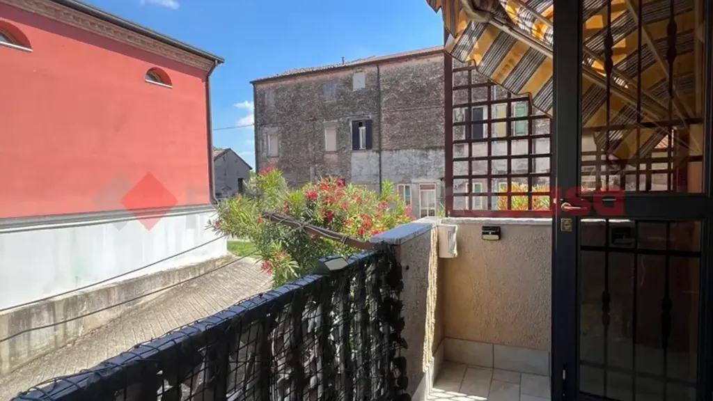 Balcon - Quadruplex with Balcony in Isola Rizza