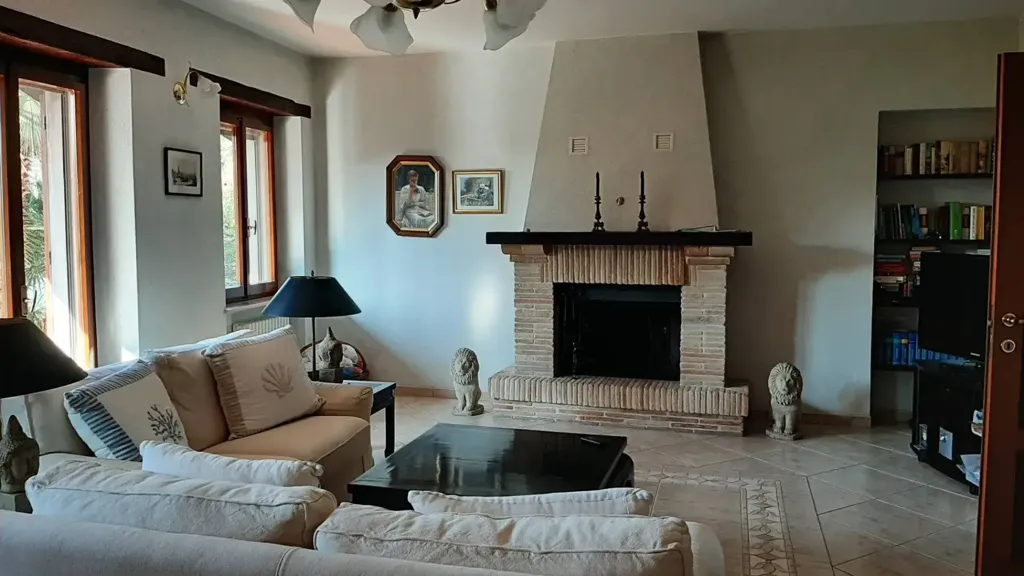 Elutuba - Colonial House with Panoramic View in Carignano