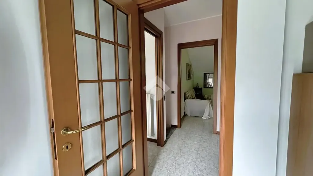 Entrée - Spacious Apartment with Balcony in Vimercate