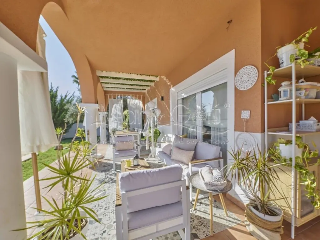 Terrass - Chalet with Pool in La Font