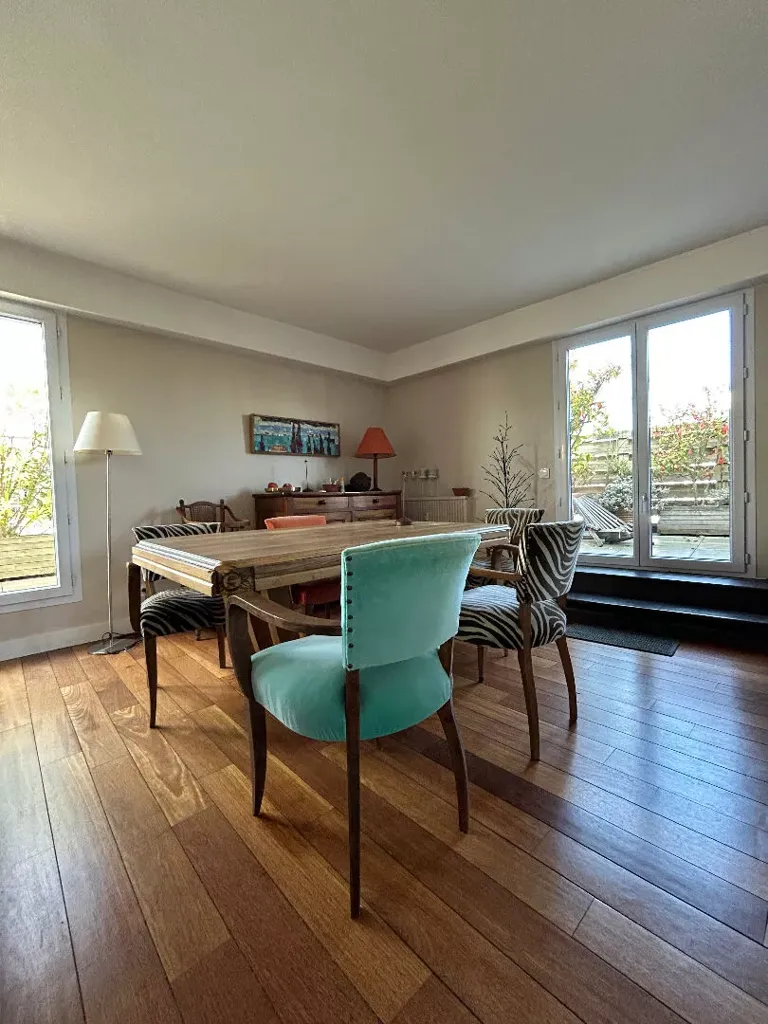 Söögituba - Duplex with Large Terrace in Paris