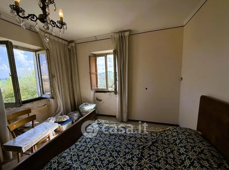 Bedrooms - Rustic Farmhouse with Garden in Loro Piceno