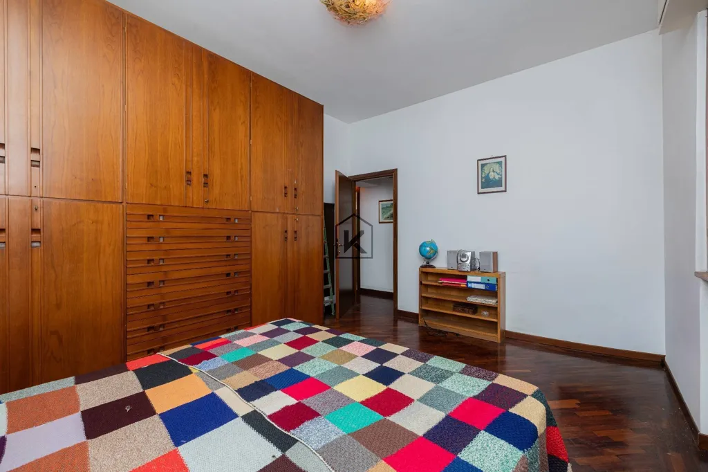 Bedrooms - Luxury Villa with Private Garden in Milan