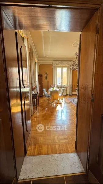Salle à manger - Charming Penthouse with Ascender in Modena