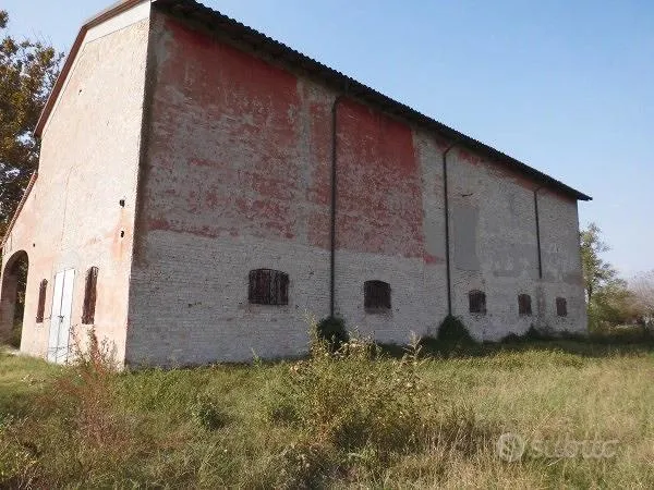 Extérieur - Agricultural Land with Barn in Baganzola