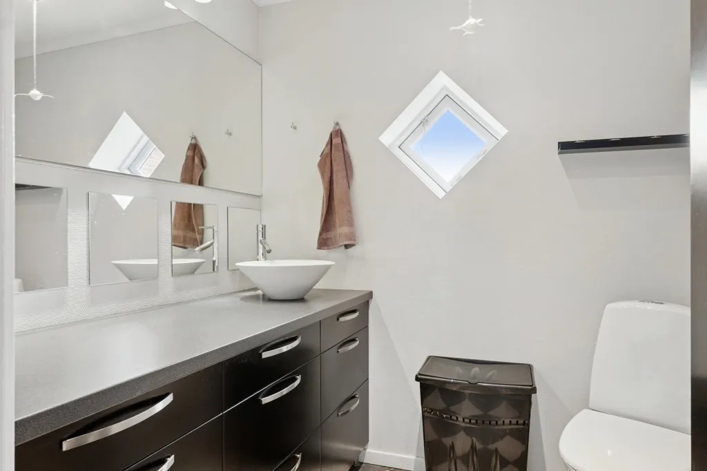 Salles de bain - Maison 6 pièces à Slagelse