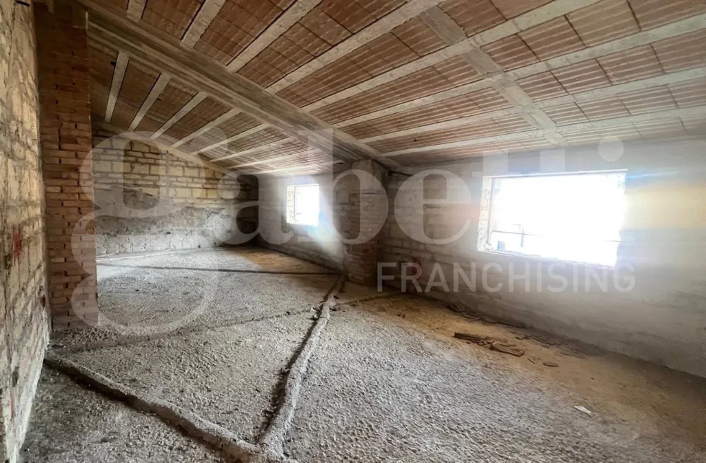 Pièces - Independent House with Outdoor Space in Calvi Risorta