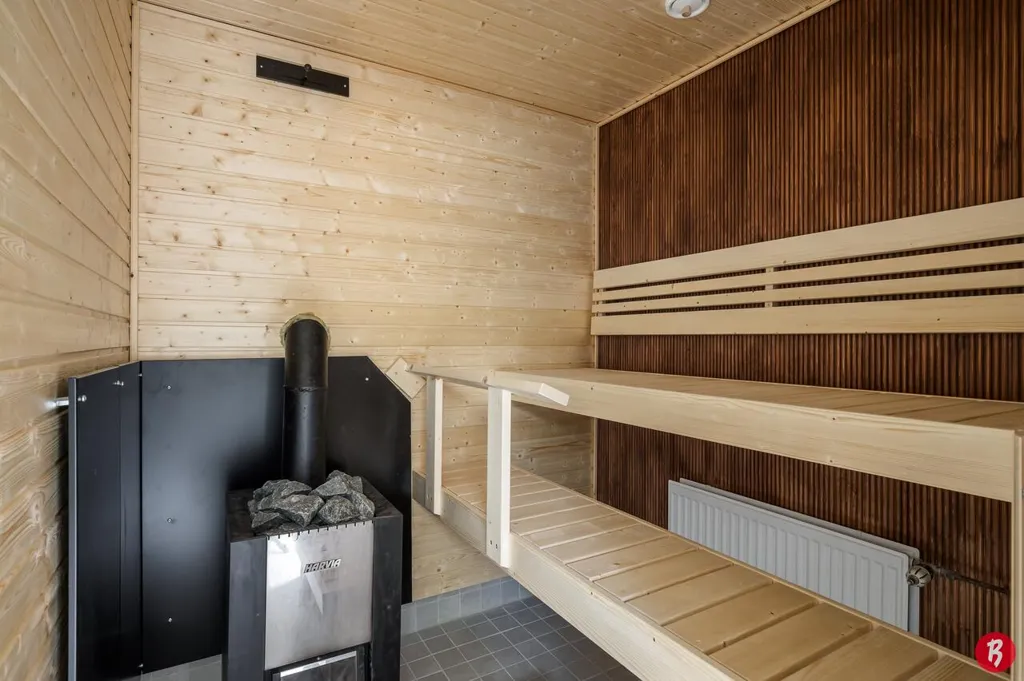 Toad - Architect-Designed Home with Sauna in Sykärä