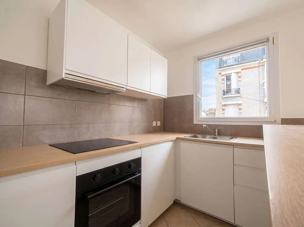 Cocina - Refurbished Apartment with Parking in Alfortville