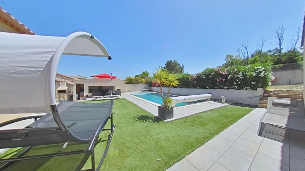 Bassein - House with Pool in Ouveillan