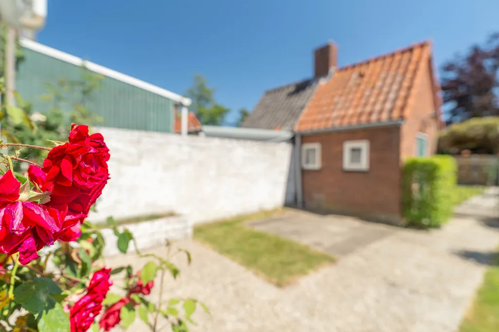 Giardino - Characterful Semi-detached House with Deep Garden in Yerseke