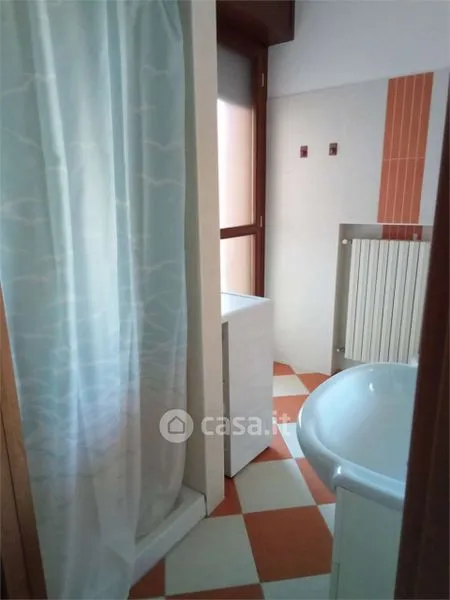 Salles de bain - Fully Furnished Flat with Balcony in Cervere