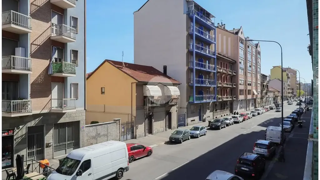 Extérieur - Modernised Apartment with Balcony in Lucento, Turin