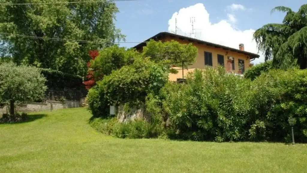 Aed - Historic Villa with Private Garden in Moncalieri