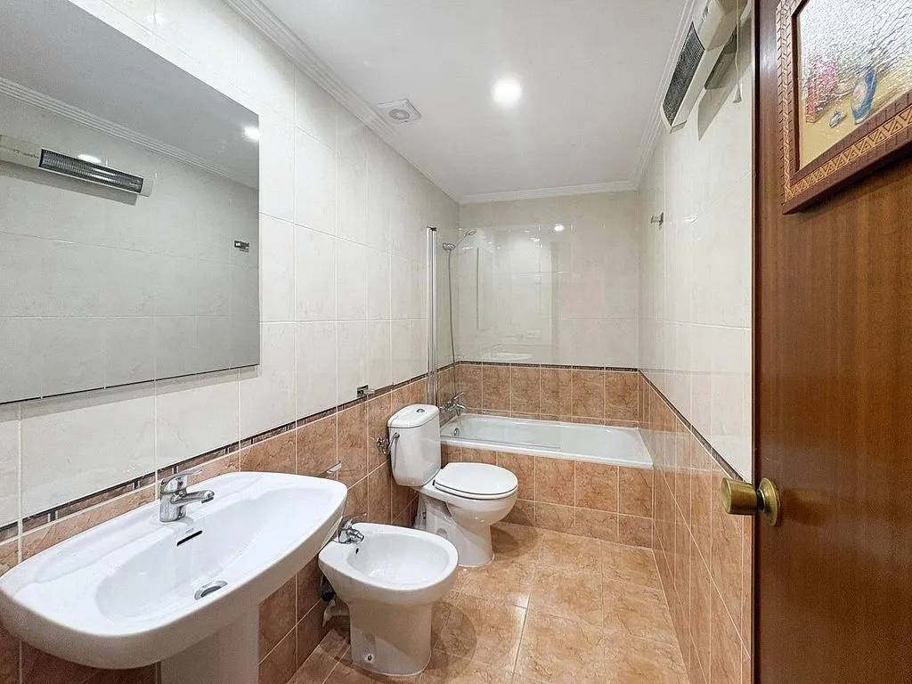 Vannitoad - Apartment with Balcony and Rooftop Access in Ruzafa
