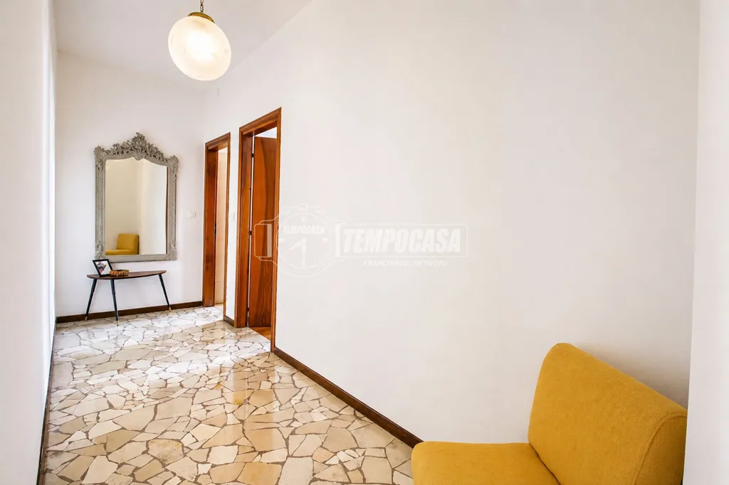 Ingresso - Duplex with Balcony in Milan