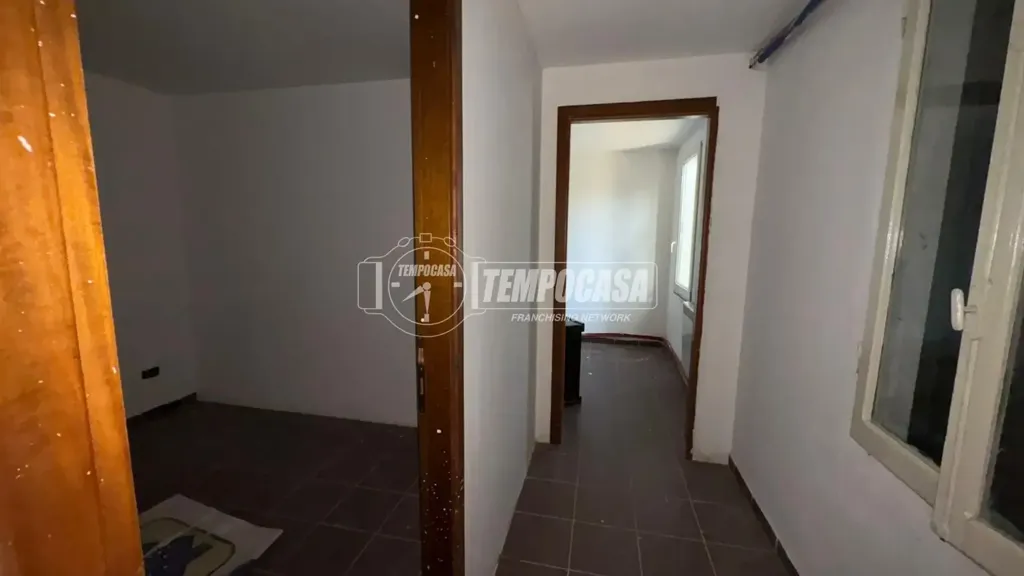 hallway_entrance