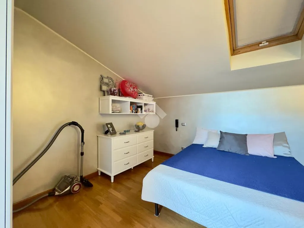 Magamistoad - Rustic 3-Bedroom in Crema's Historic Centre