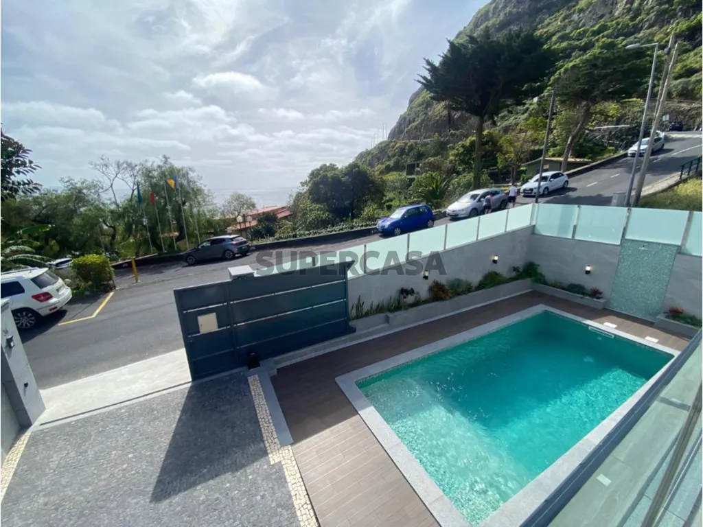 Piscine - Renovated Villa with Pool in Machico Centre