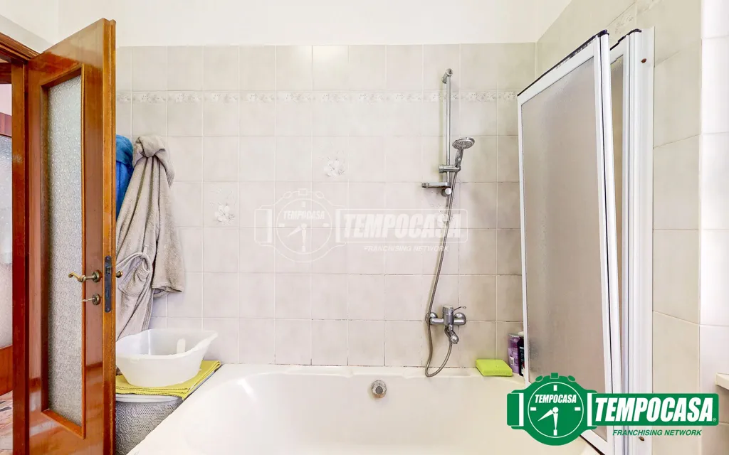Vannitoad - Apartment with Balcony and Parking in Ovada