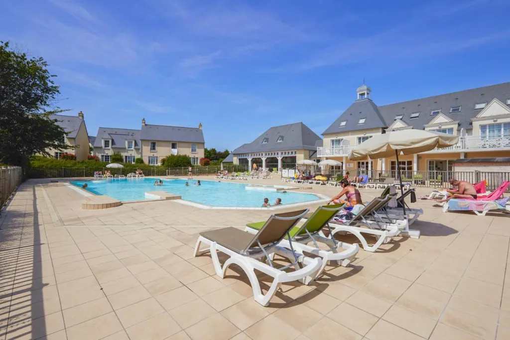 Bassein - Meubled Cottage with Golf View in Port-en-Bessin