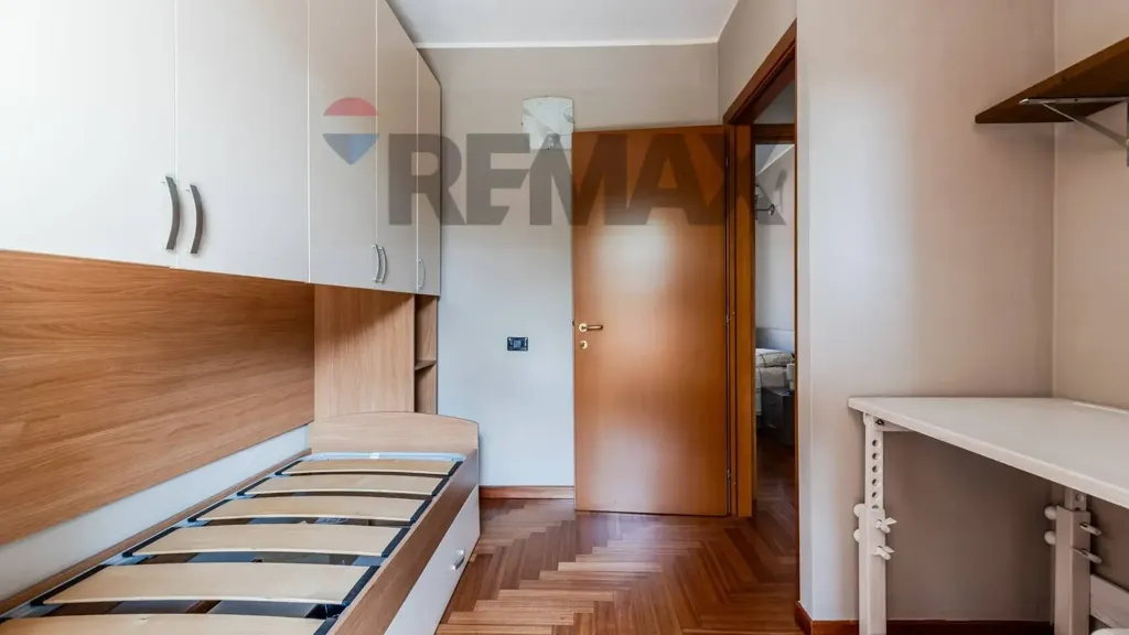 Chambres - Trilocale with Balcony in Sestu