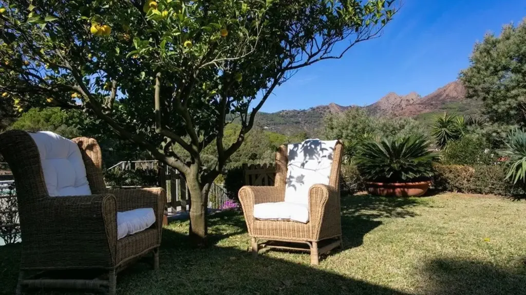 Aed - Historic Villa with Pool in Porto Azzurro