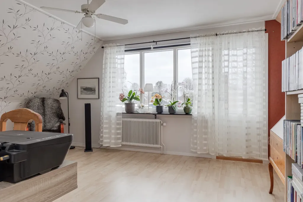 Bureau - Detached House with Spa in Fågelfors