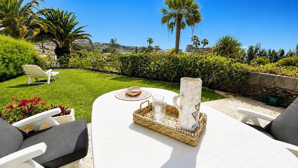 Jardin - Bungalow with Pool and Terrace in Rocas Rojas