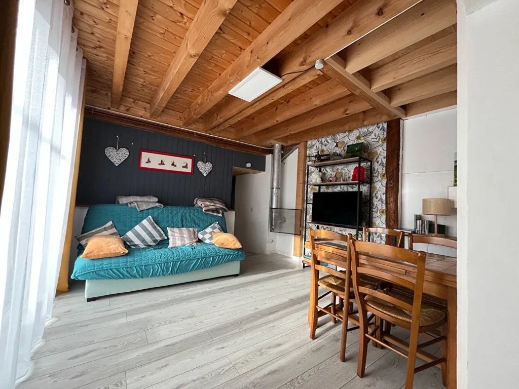 Elutuba - Renovated House with Mountain View in Charming Area