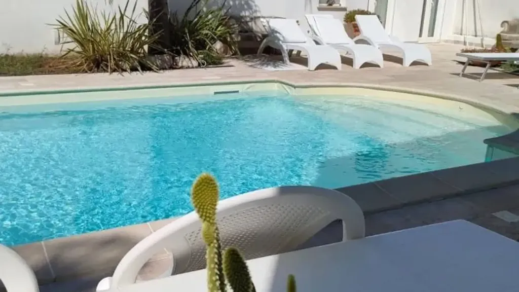 pool_area