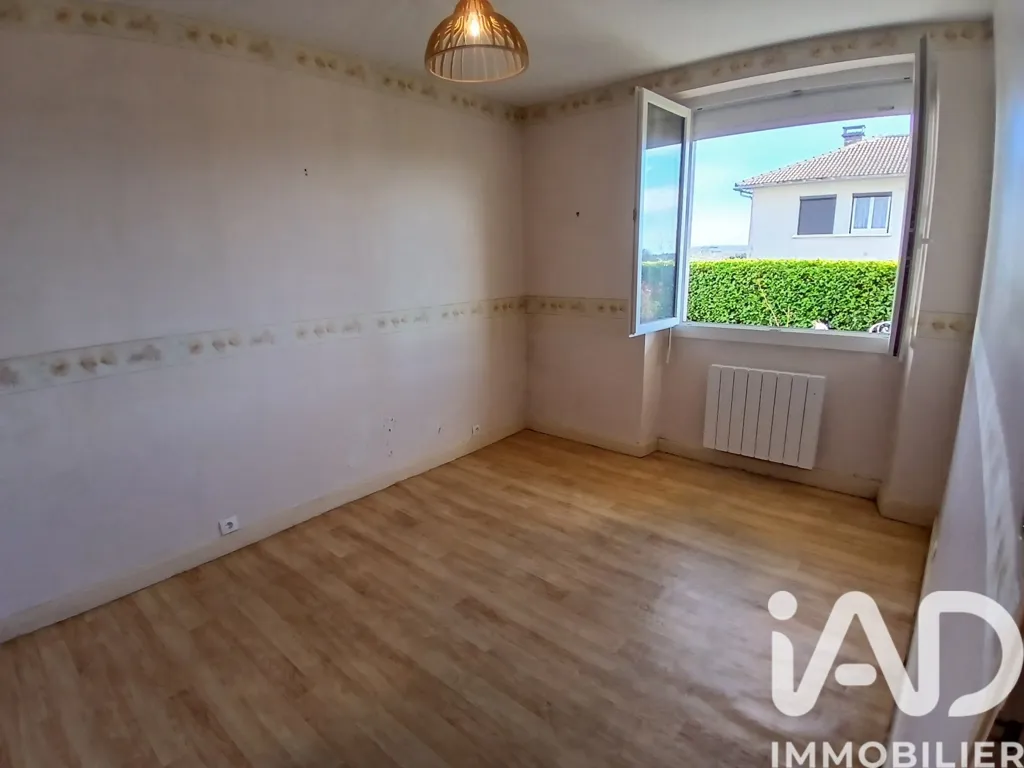 Pièces - Maison Familiale avec Terrasse à Pleaux