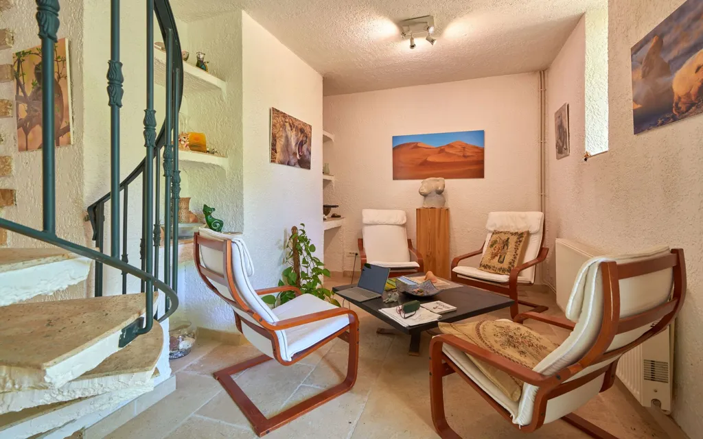 Living Room - Renaissance House with Pool in Manosque