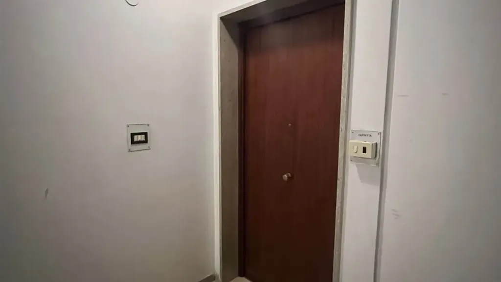 Esik - Two-Level Apartment with Terraces in Villabianca, Palermo