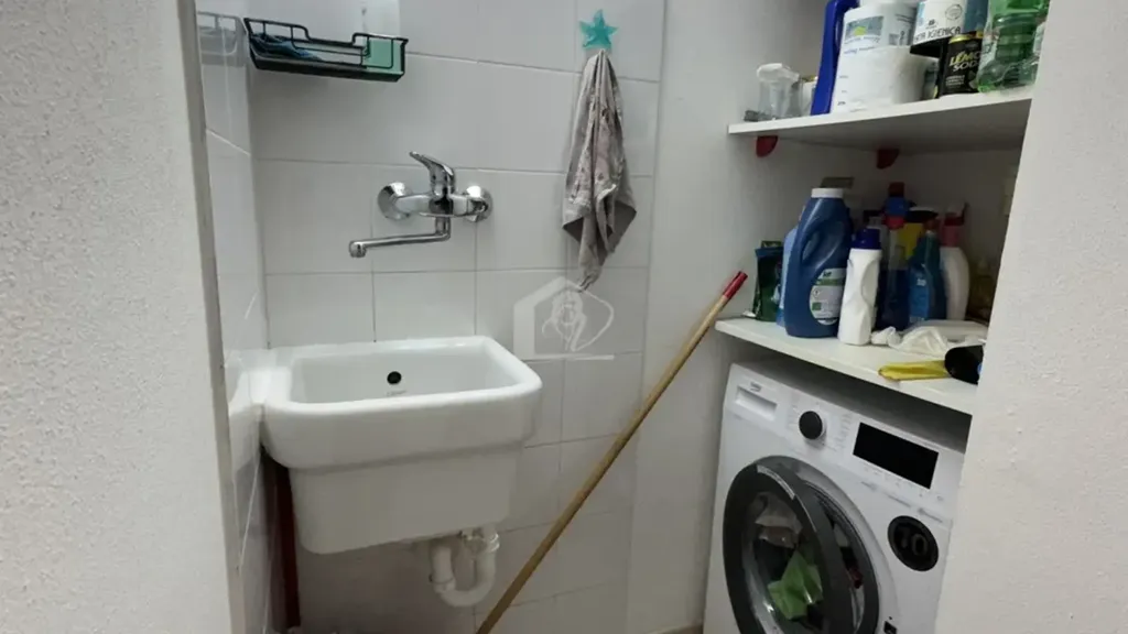 Buanderie - Trilocale with Balcony in Suzzara