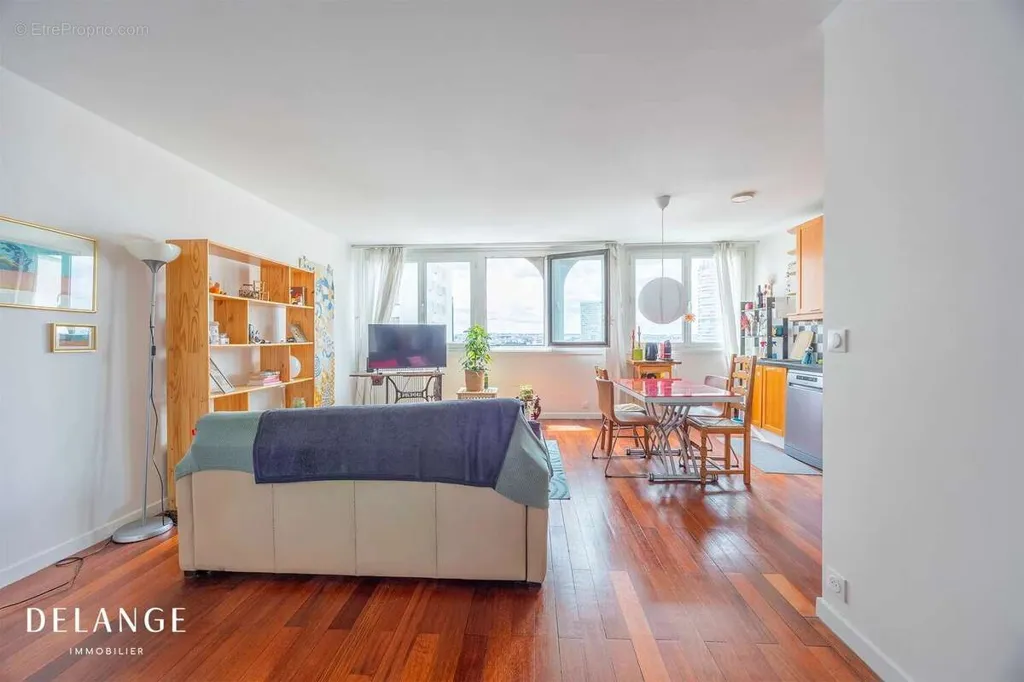 Soggiorno - 3-Bed Apartment with Panoramic View in Paris