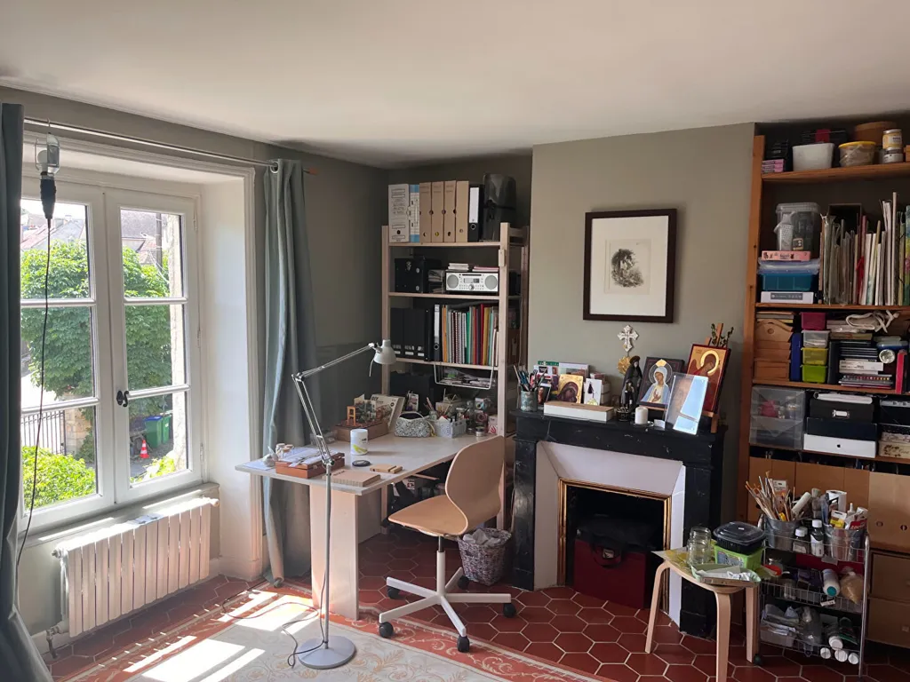 Bureau - Maison Familiale avec Jardin au Centre de Verneuil