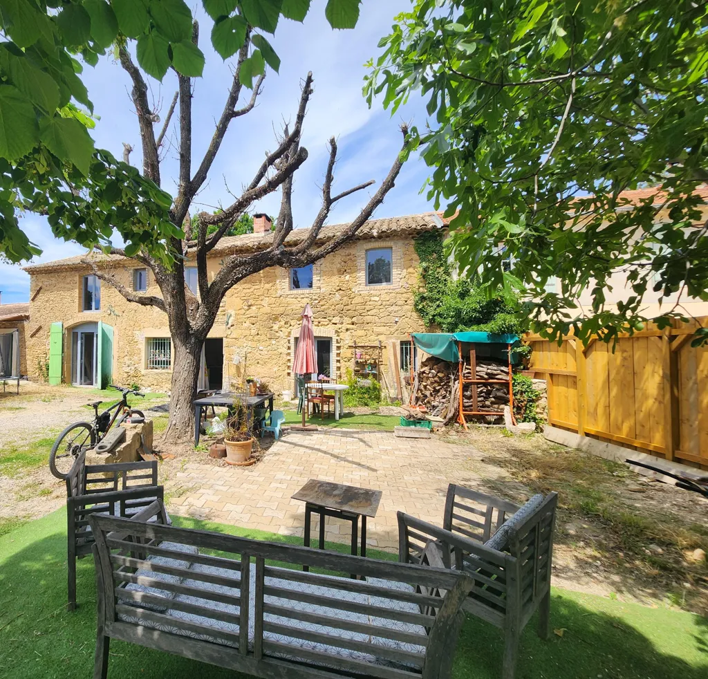 Giardino - Stone House with Garden in Sérignan-du-Comtat