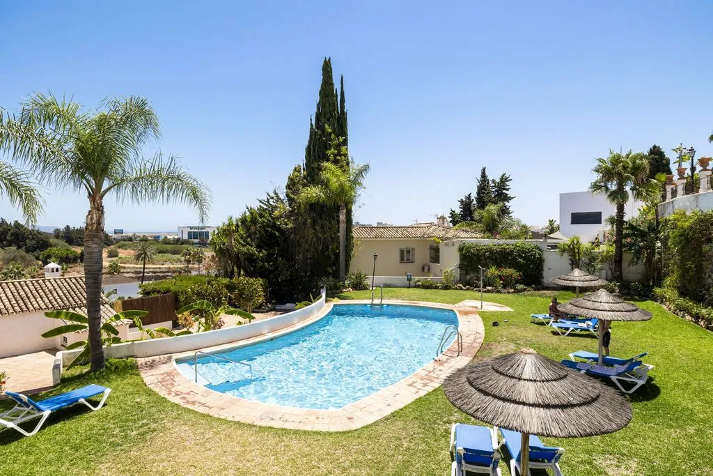 Pool - Luxury Townhouse with Pool in Marbella