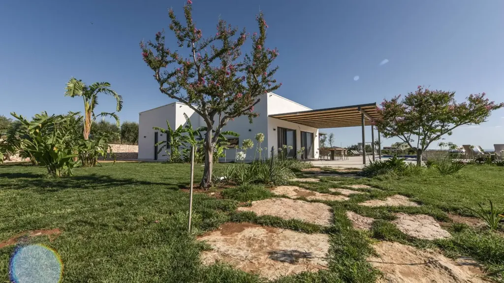 Jardin - Contemporary Villa with Sea View in Pisticci