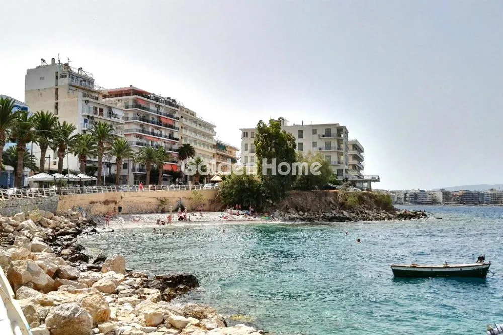 Corner Apartment with Sea View in Loutraki