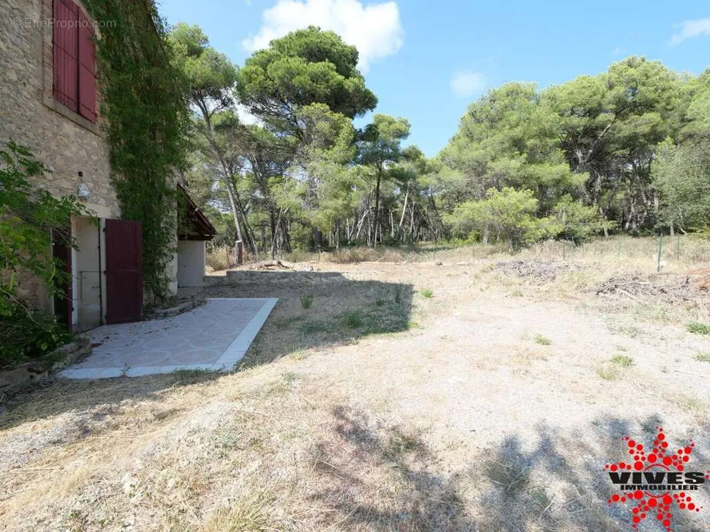 Jardin - Maison de Campagne avec Terrasse à Cruzy