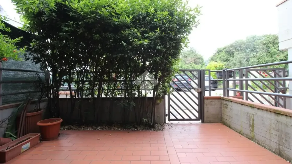 Terrace - Terraced Apartment with Private Garden in Prato