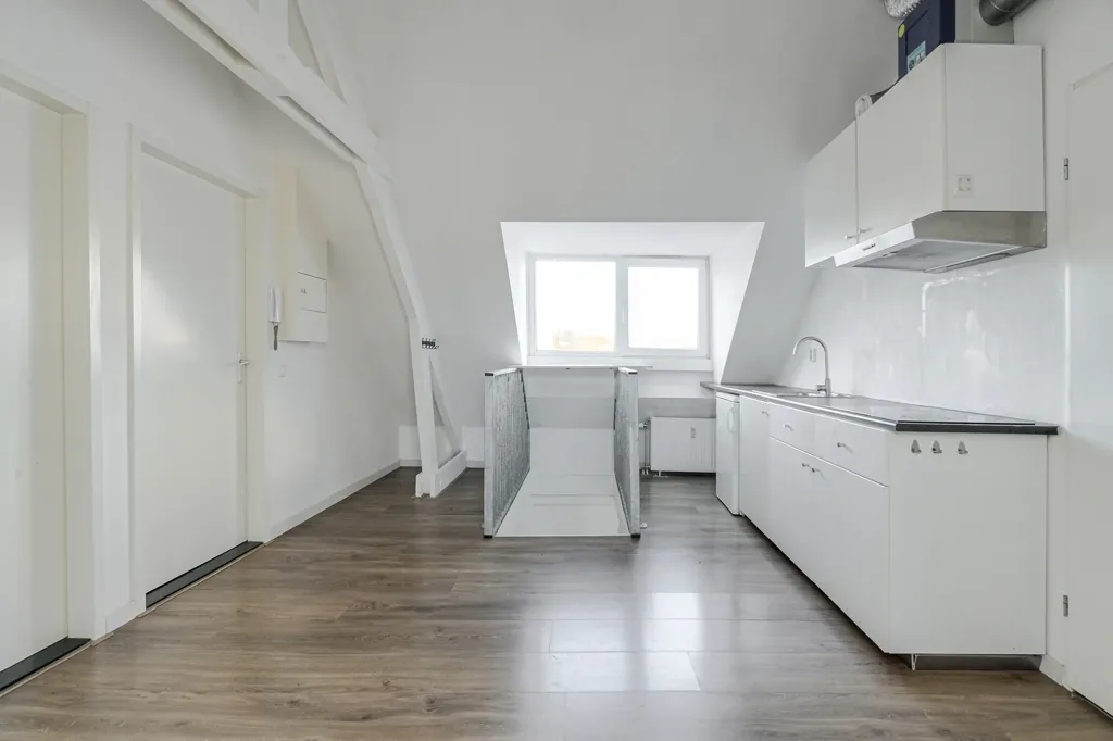 Cuisine - Compact Apartment with Terrace in Breda